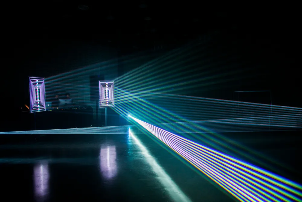 Decomposed (Live) — Image 3