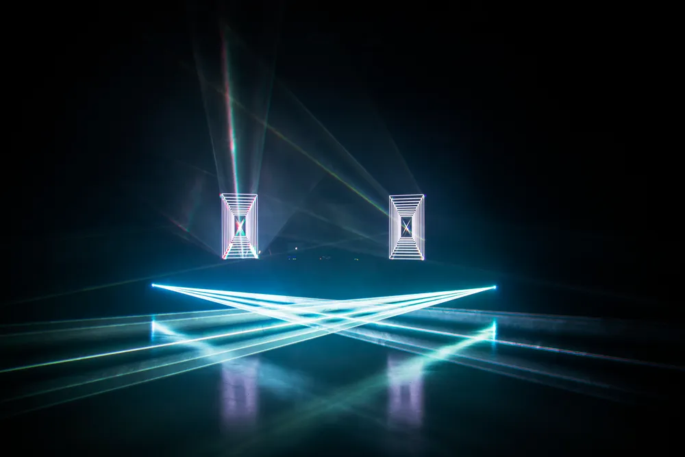 Decomposed (Live) — Image 8