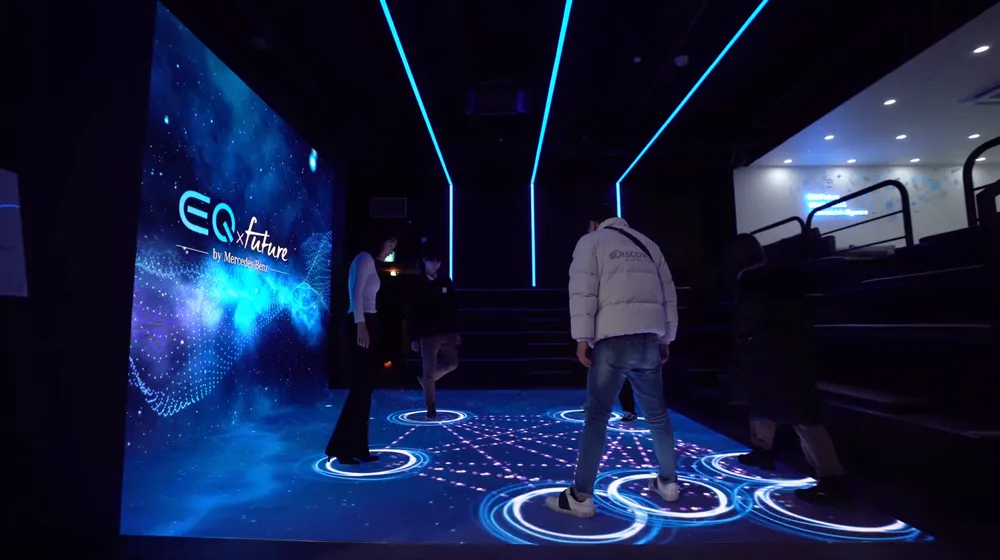 Mercedes-Benz Pop-up, EQ Future — Image 1