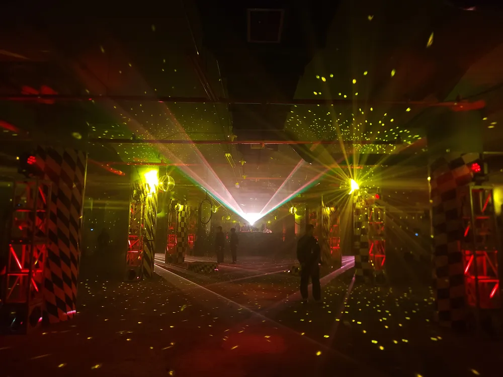 VANS STATION SINDANG — Image 2